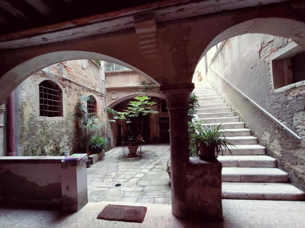 Ca' Spezier Hotel Venice Exterior photo